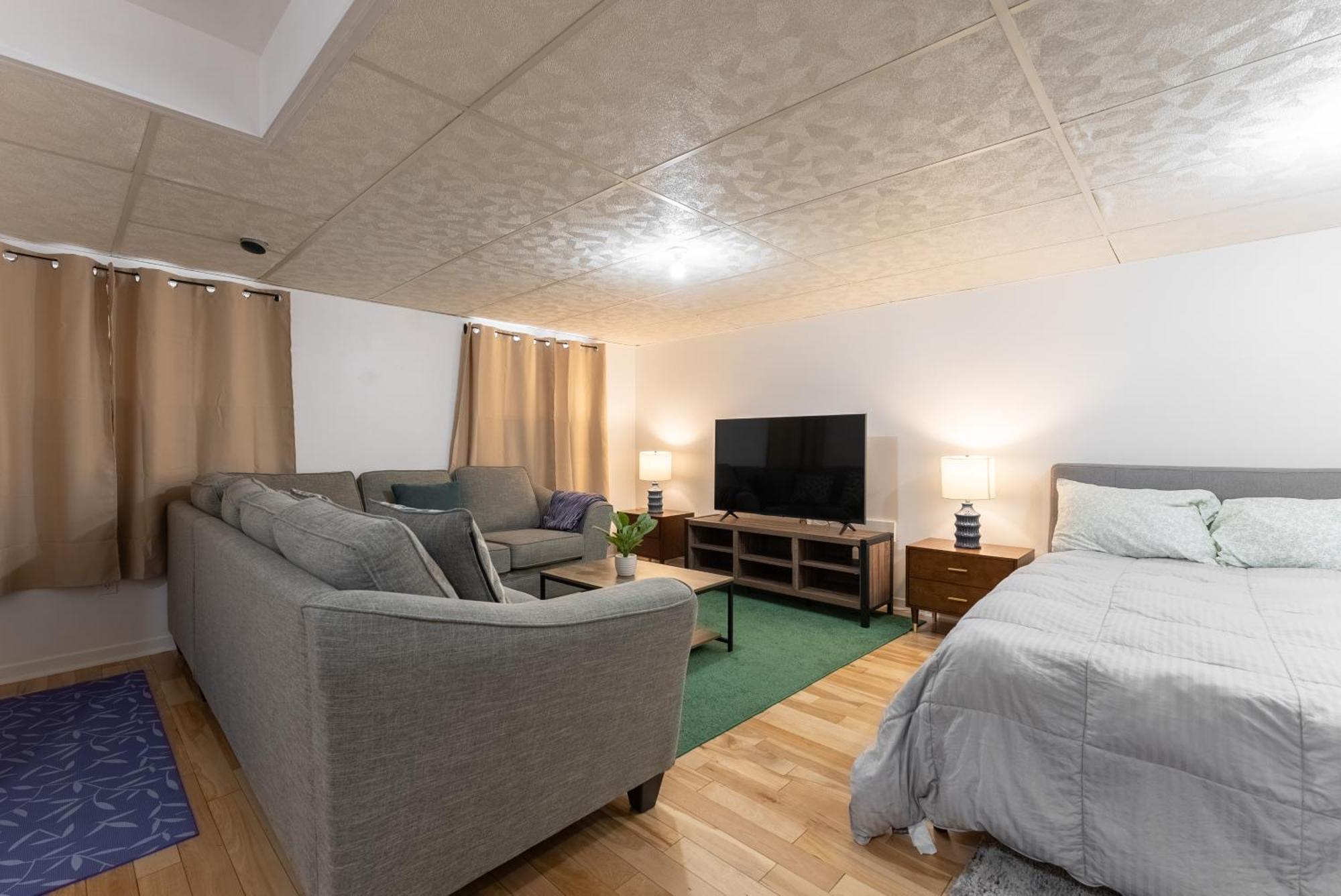 Comfortable Spacious House With Parking 布罗瑟德 外观 照片