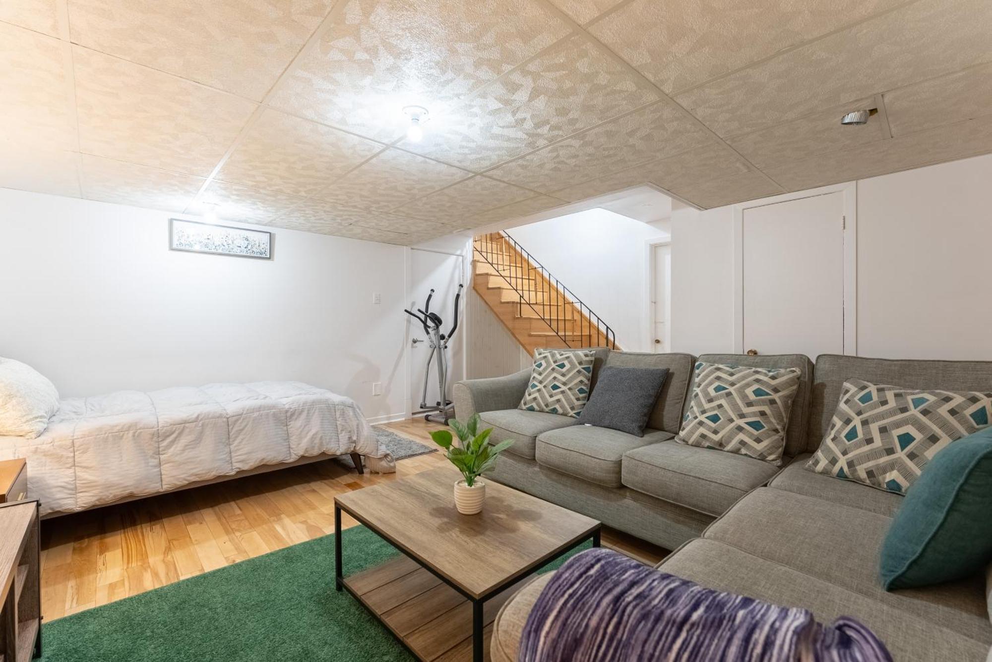 Comfortable Spacious House With Parking 布罗瑟德 外观 照片