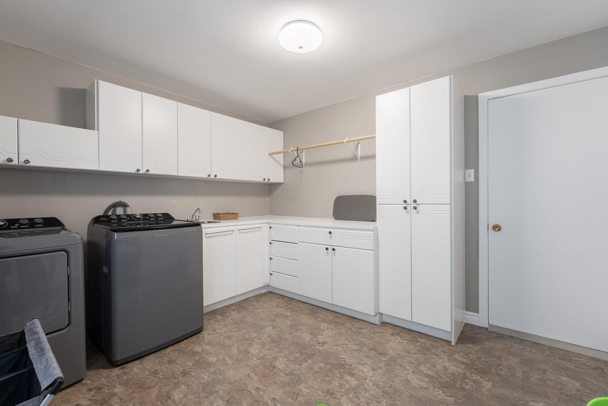 Comfortable Spacious House With Parking 布罗瑟德 外观 照片