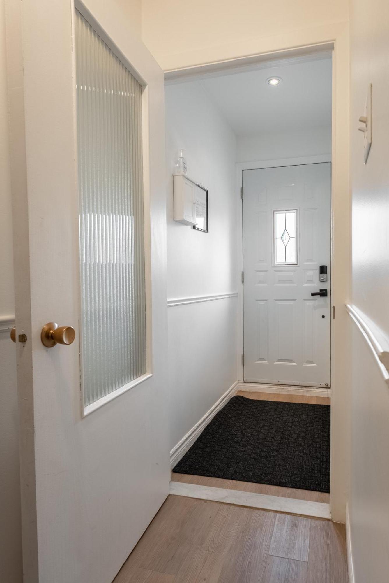 Comfortable Spacious House With Parking 布罗瑟德 外观 照片